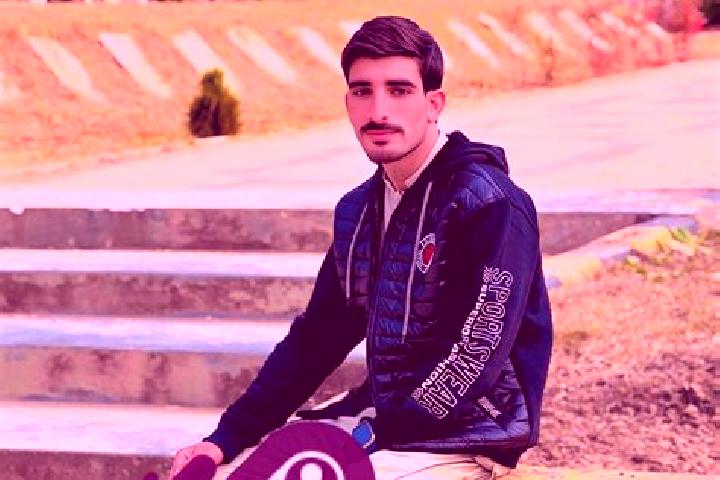 Rose, 20 — Escort in Shah Manzar, Iran