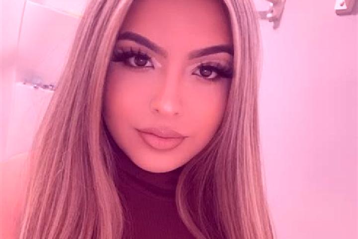 Rose, 21, a blonde brown-eyed latina companion based in Sumare. Offering Massage, Erotic Massage, Travel Companion. Available for incall and outcall, overnig...