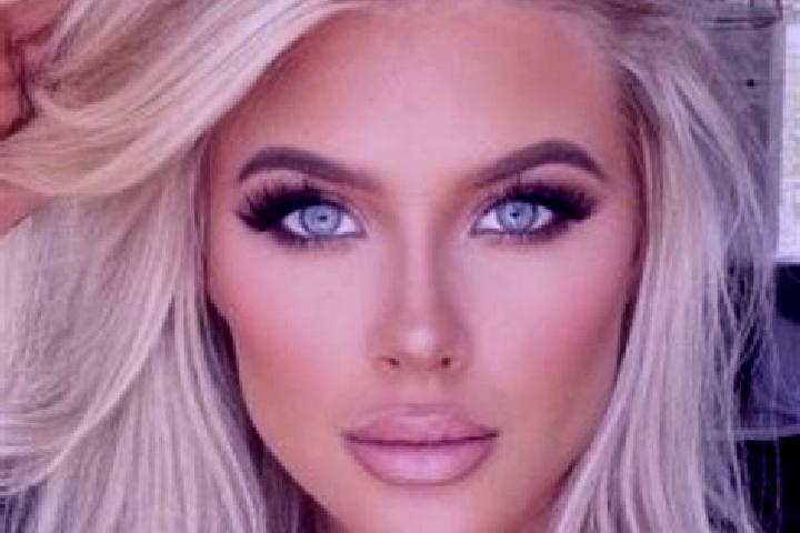Rose, 21, a platinum blonde grey-eyed middle eastern companion based in Sticklberg. Offering Massage, Striptease, Fetish. Available for incall and outcall, o...