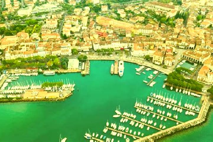Rose, 21 — Escort in Desenzano del Garda, Italy