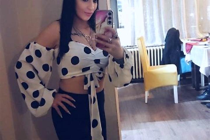 Rose, 21 — Escort in Markovac, Serbia
