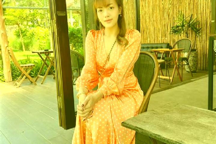 Rose, 21 — Escort in Shazikou, China