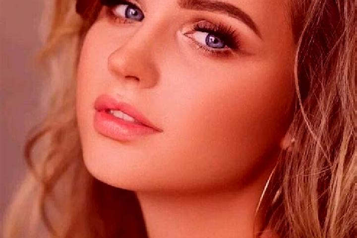 Rose, 22, a dark blonde blue-eyed ebony companion based in Chenar-e Gharb. Offering Domination, Couples, BDSM, Prostate Massage. Available for incall and out...