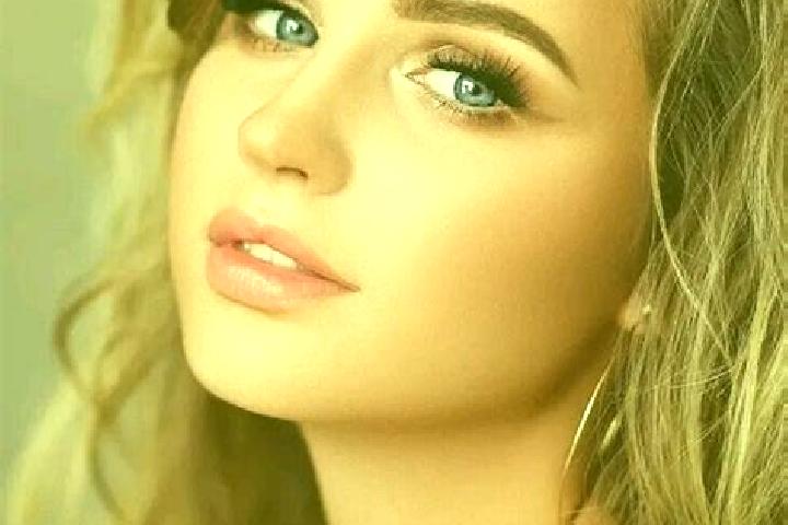 Rose, 22, a dark blonde blue-eyed european companion based in Sentinel Hill. Offering Dinner Date, Party Girl. Available for incall and outcall, day and even...