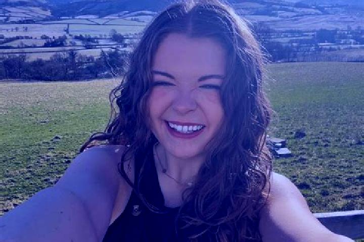 Rose, 22 — Escort in Cavanagh, Argentina