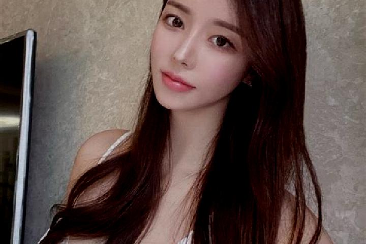 Rose, 22 — Escort in Fate, China