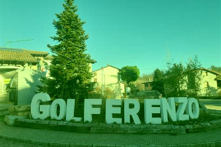 Rose, 22 — Escort in Golferenzo, Italy