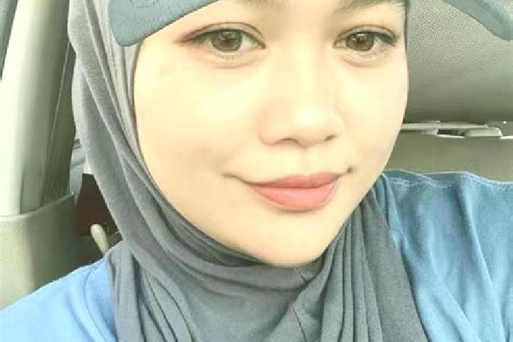 Rose, 22 — Escort in Pangawaren, Indonesia