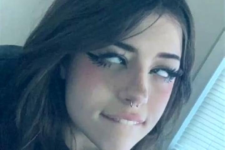 Rose, 23, a brunette grey-eyed ebony companion based in Samamea. Offering Fetish, Party Girl, Overnight, OWO. Available for incall and outcall, day and eveni...