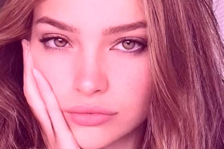 Rose, 23, a dark blonde hazel-eyed european companion based in Syrynia. Offering Party Girl, Striptease, OWO, Couples, 69. Available for incall and outcall, ...
