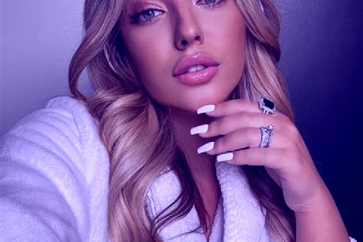 Rose, 23 — Escort in Bikin, Russia