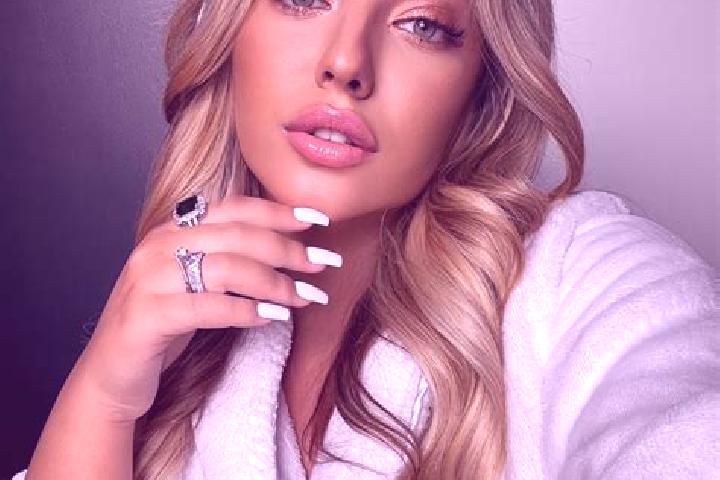Rose, 23 — Escort in Bilokorovychi, Ukraine