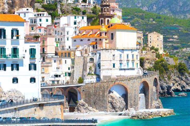 Rose, 23 — Escort in Castagnolo Minore, Italy