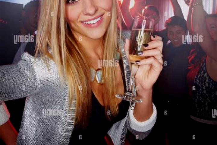 Rose, 23 — Escort in Charnay, France