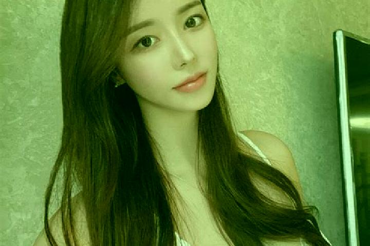 Rose, 23 — Escort in Geluwan, China