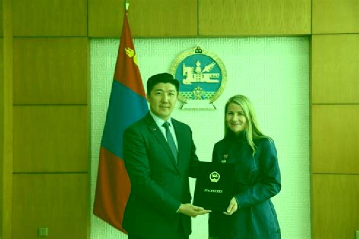 Rose, 23 — Escort in Ihbulag, Mongolia