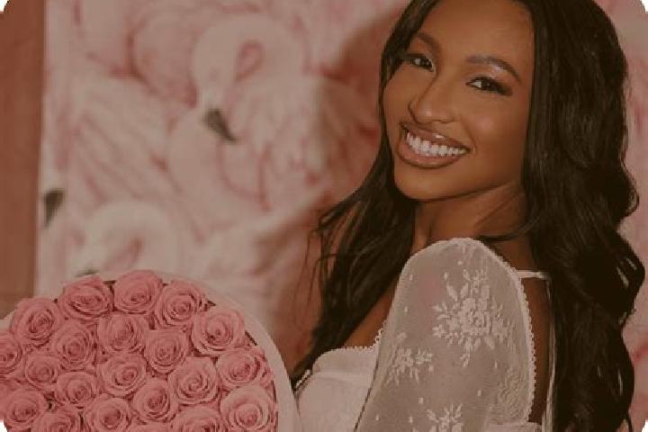 Rose, 23 — Escort in New Northwood, United States