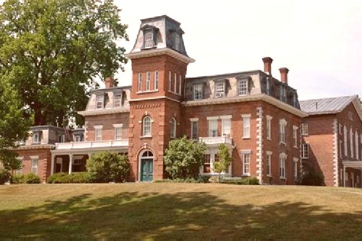 Rose, 23 — Escort in Oneida Castle, United States