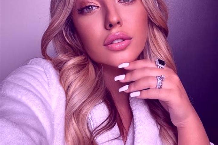 Rose, 23 — Escort in Sawin, Poland