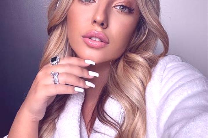 Rose, 23 — Escort in Selizharovo, Russia