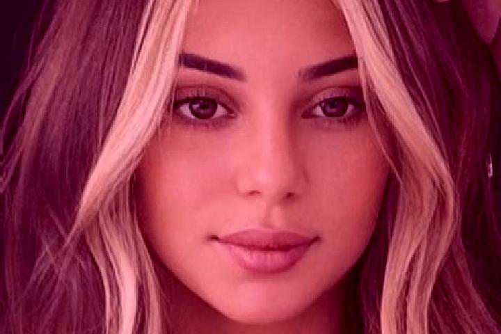 Rose, 24, a blonde brown-eyed ebony companion based in Mulki. Offering OWO, Massage, Duos. Available for incall and outcall, day and evening dates.