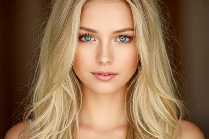 Rose, 24, a blonde brown-eyed mixed companion based in Torre Bormida. Offering 69, Deep French Kissing, Overnight, BDSM. Available for incall and outcall, ov...