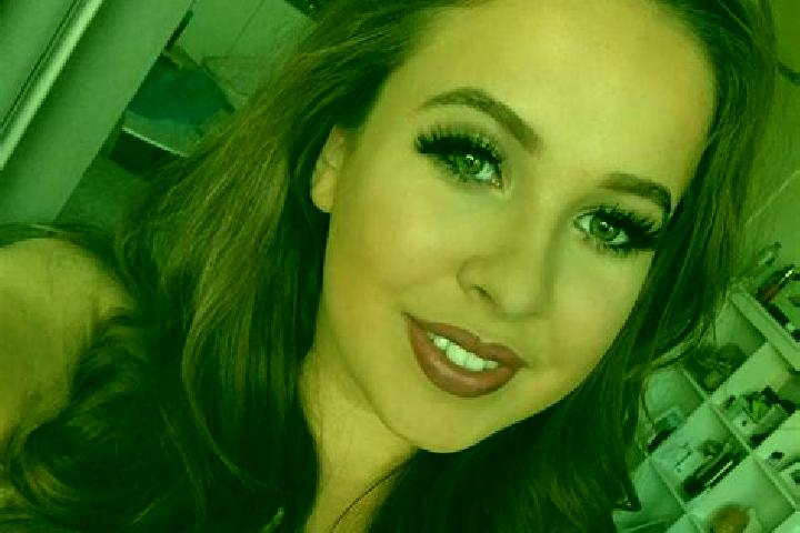 Rose, 24, a dark blonde dark-eyed european companion based in Bom Jesus do Norte. Offering Domination, Roleplay, Striptease. Available for incall and outcall...