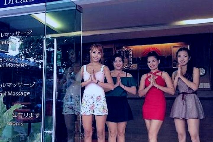 Rose, 24, a red dark-eyed caribbean companion based in Ikoni. Offering OWO, Roleplay, Prostate Massage, A-Level. Available for incall and outcall, day and ev...