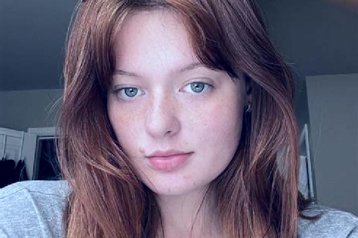 Rose, 24, a red dark-eyed caucasian companion based in Sommerein. Offering OWO, 69, GFE. Available for incall and outcall, overnight bookings available.