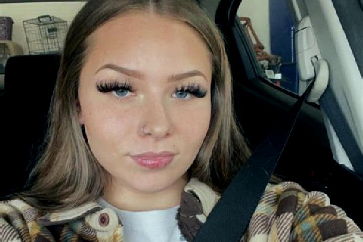 Rose, 24 — Escort in Finley, United States