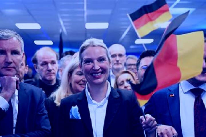 Rose, 24 — Escort in Kasel-Golzig, Germany