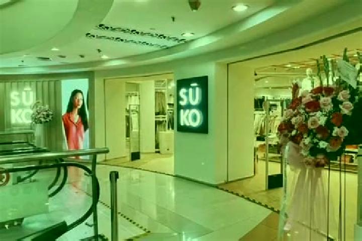Rose, 24 — Escort in Talang Suko, Indonesia