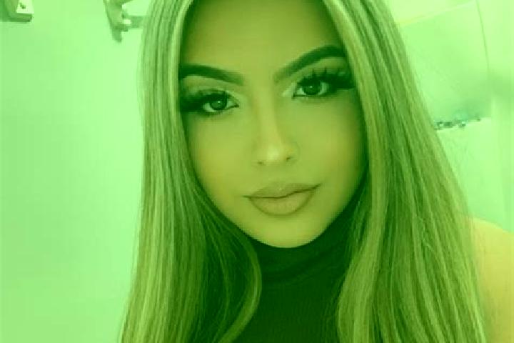Rose, 25, a blonde amber-eyed latina companion based in Blackwater. Offering Tantra, Fetish, Striptease. Available for incall and outcall, day and evening da...
