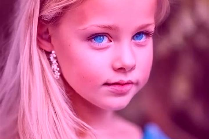 Rose, 25, a blonde blue-eyed middle eastern companion based in Paranagua. Offering Dinner Date, Fetish, Erotic Massage. Available for incall and outcall, day...