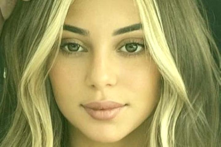 Rose, 25, a blonde brown-eyed asian companion based in Calvisson. Offering Roleplay, Duos, Girlfriend Experience. Available for incall and outcall, day and e...