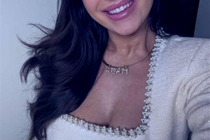Rose, 25, a brunette amber-eyed indian companion based in St Clair. Offering A-Level, Erotic Massage, Striptease, Girlfriend Experience, Overnight. Available...