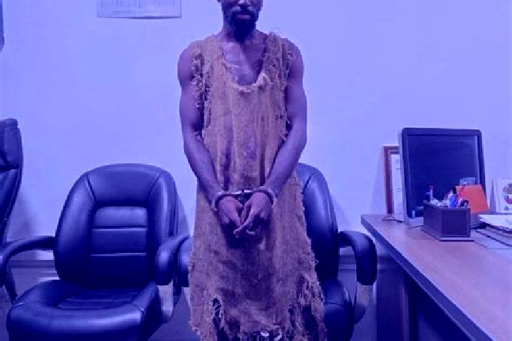 Rose, 25 — Escort in Ahigbe Koffikro, Ivory Coast