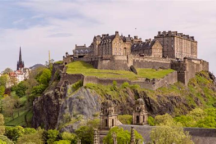 Rose, 25 — Escort in Edinburgh, United States