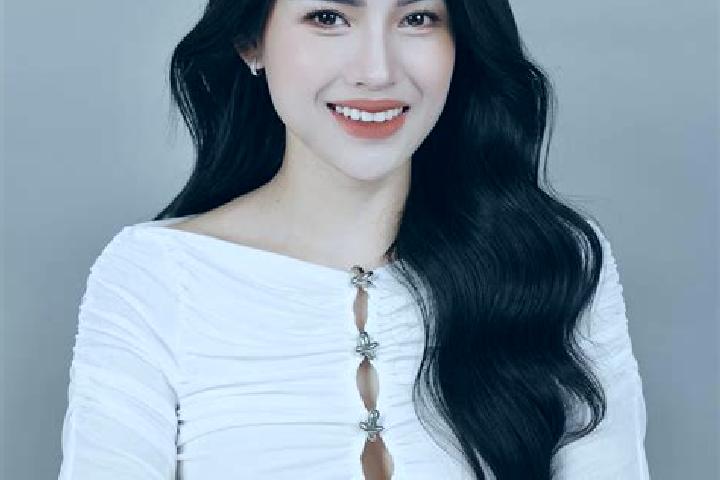 Rose, 25 — Escort in Gio Linh, Vietnam