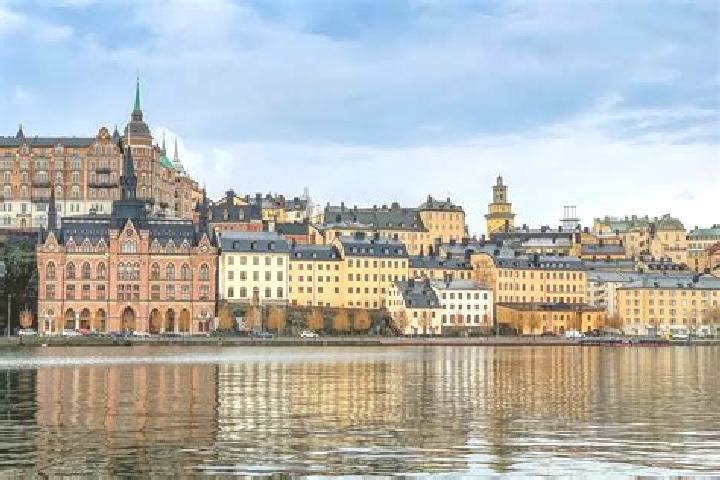Rose, 25 — Escort in Hjuvik, Sweden
