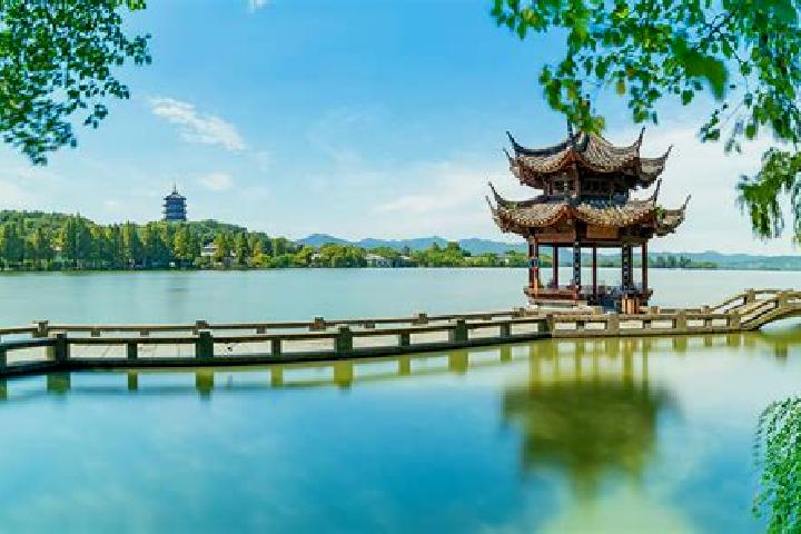 Rose, 25 — Escort in Huadong, China