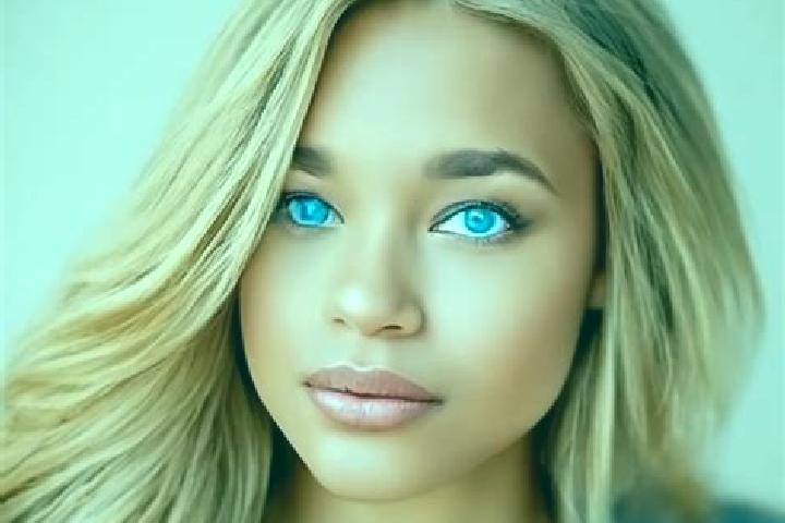 Rose, 26, a dark blonde blue-eyed latina companion based in Novaci. Offering Prostate Massage, Fetish. Available for incall and outcall, day and evening dates.