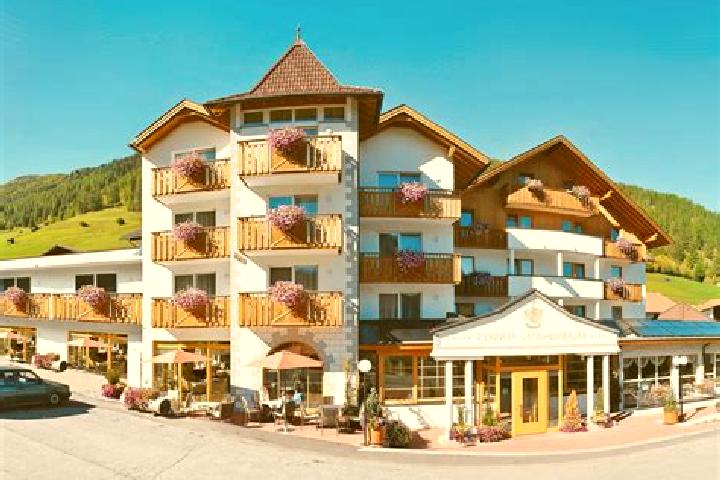Rose, 26 — Escort in Fendels, Austria