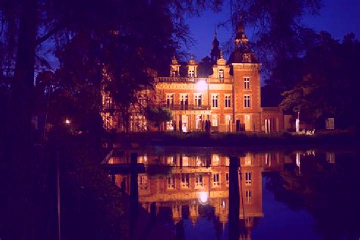 Rose, 26 — Escort in Huizingen, Belgium