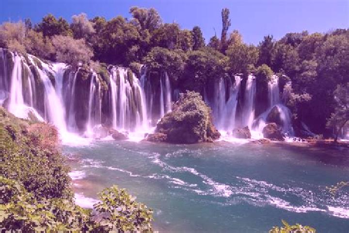 Rose, 26 — Escort in Izacic, Bosnia and Herzegovina
