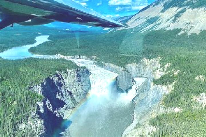 Rose, 26 — Escort in Nahanni Butte, Canada