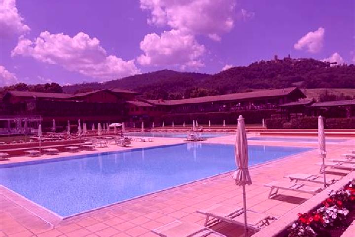 Rose, 26 — Escort in Salice Terme, Italy
