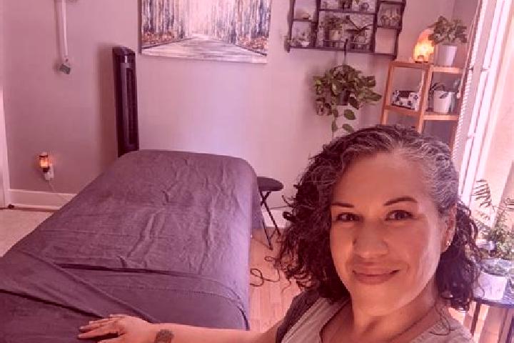 Rose, 27, a auburn dark-eyed latina companion based in Kyangwali Refugee Camp. Offering Prostate Massage, Overnight, Party Girl, Dinner Date. Available for i...