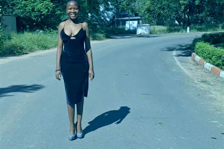 Rose, 27 — Escort in Bokaa, Botswana