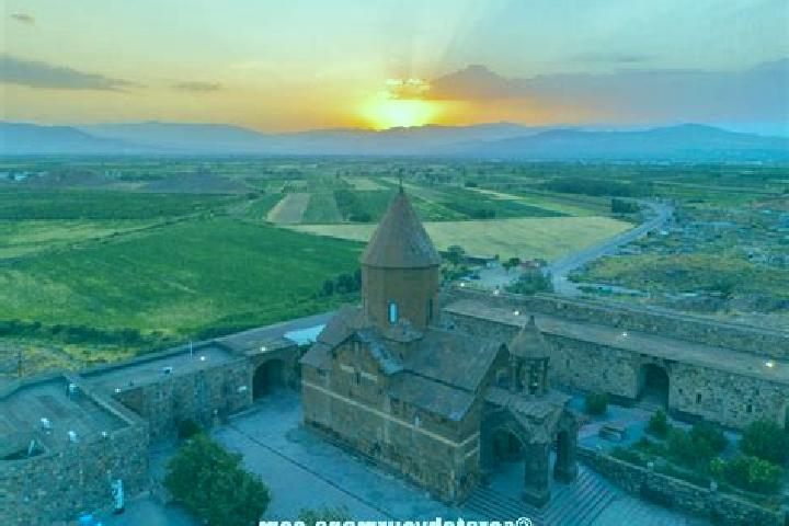 Rose, 27 — Escort in Buzhakan, Armenia